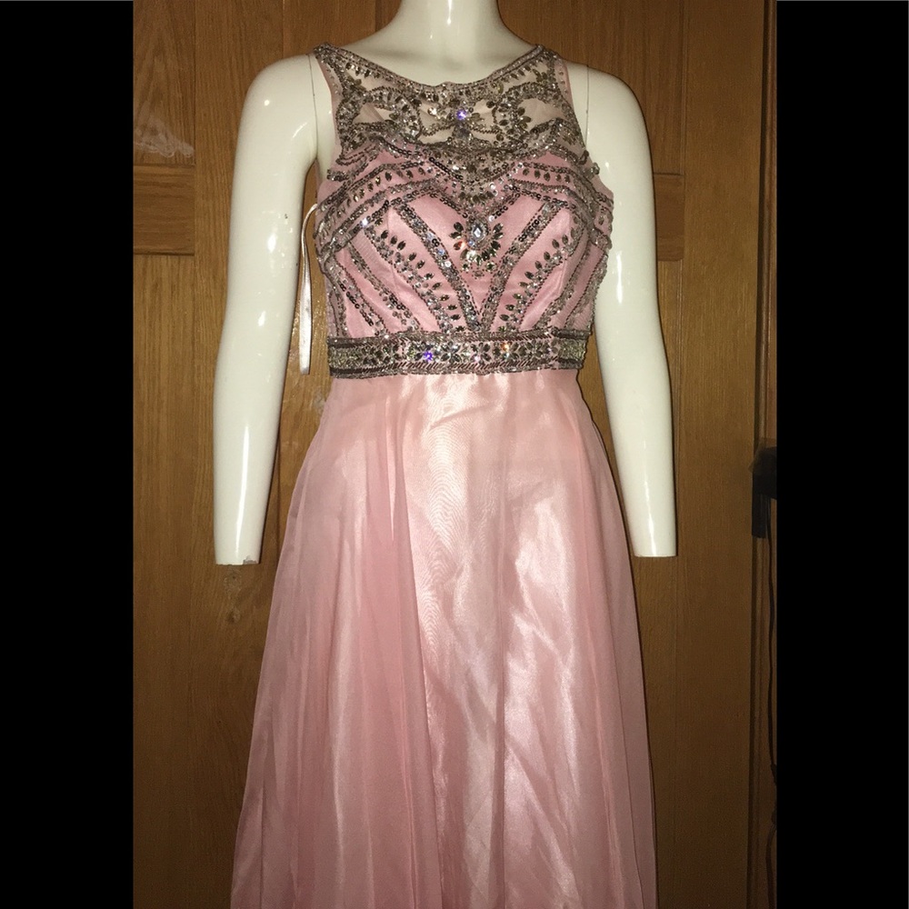 Light pink prom dress🤩💕
